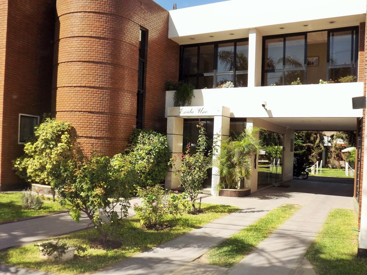 Hotel Escala Uno Santo Tome  Exterior photo