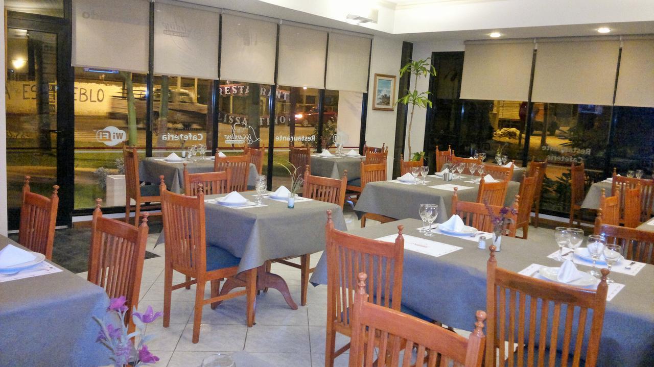 Hotel Escala Uno Santo Tome  Exterior photo